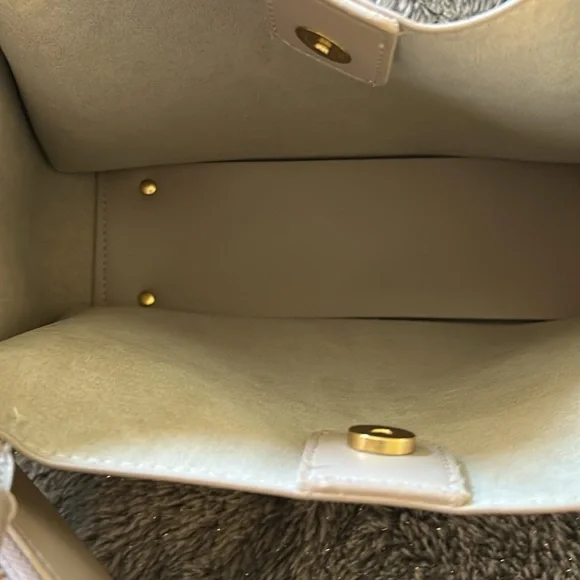 Melie Bianco Megan tote in creamy tan NWOT - Picture 6 of 13